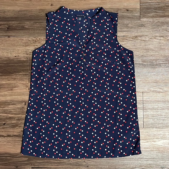 Tommy Hilfiger Tops - ⭐️SALE⭐️ ⭐️Tommy Hilfiger blouse